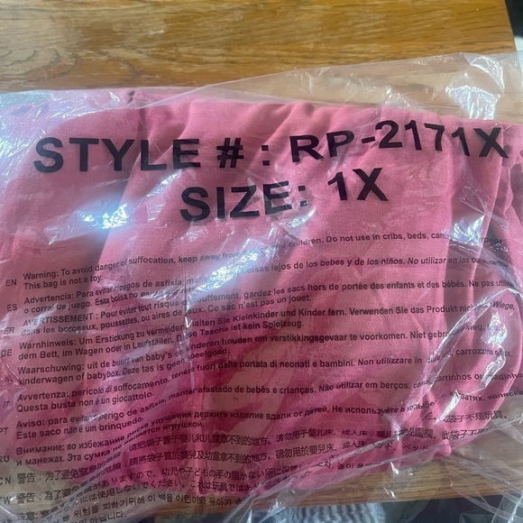 Zenana Romper Size 1X with pockets and elastic waist with back tie closure - Picture 9 of 9